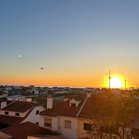 1-Bedroom Sea View Apartment With Private Balcony Costa Da Caparica, Just 5 Minutes From The Beach Кошта-да-Капаріка Екстер'єр фото