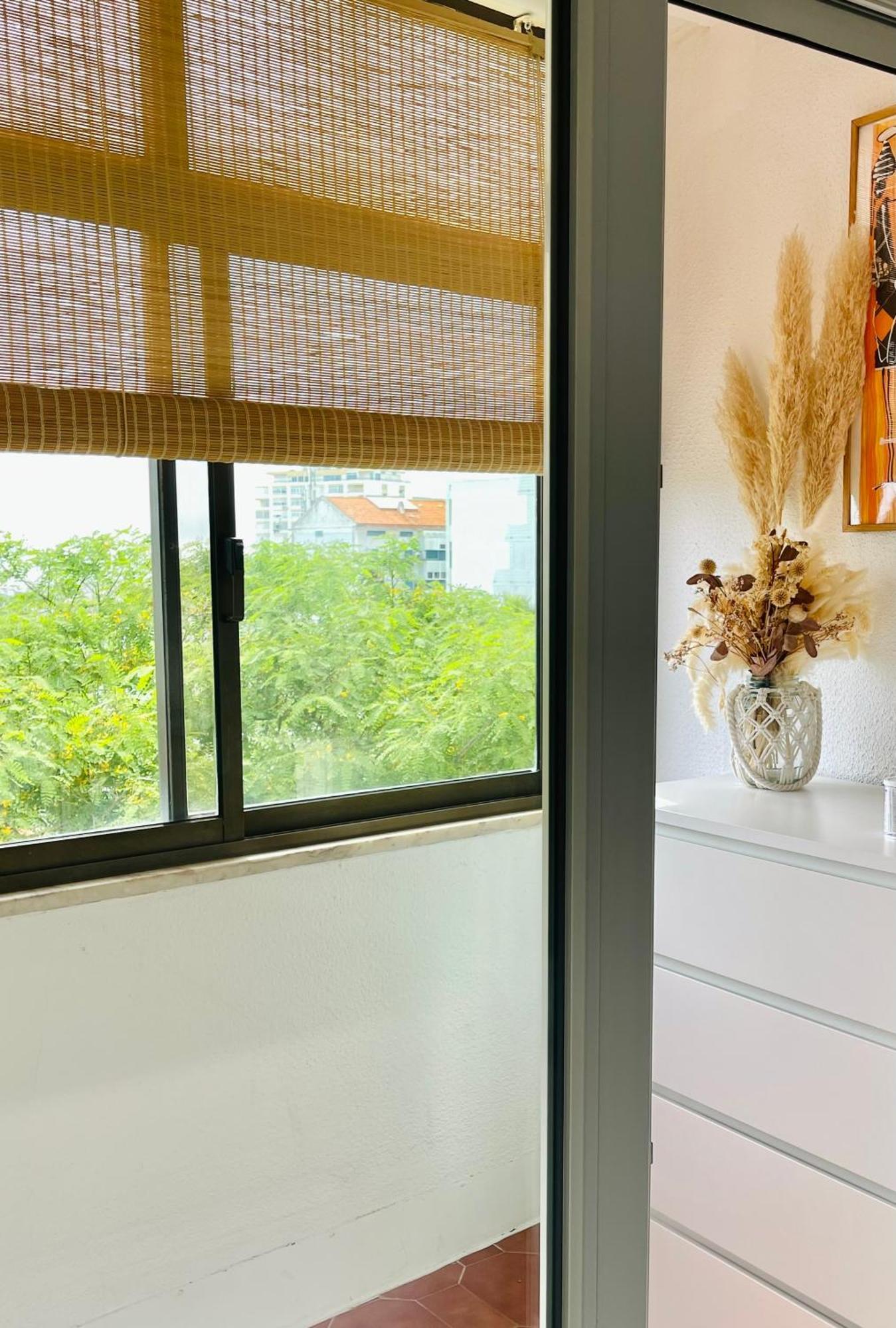 1-Bedroom Sea View Apartment With Private Balcony Costa Da Caparica, Just 5 Minutes From The Beach Кошта-да-Капаріка Екстер'єр фото